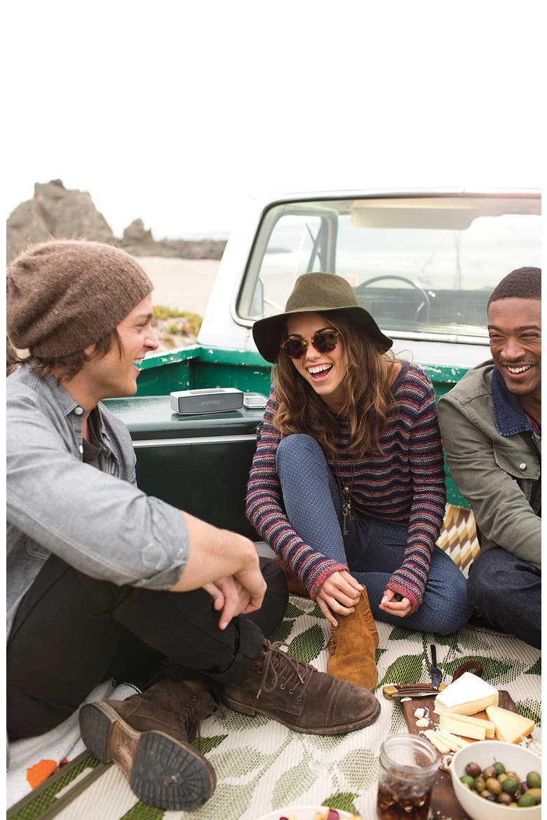 SoundLink® Mini Bluetooth® Speaker, Alternate, color, SILVER