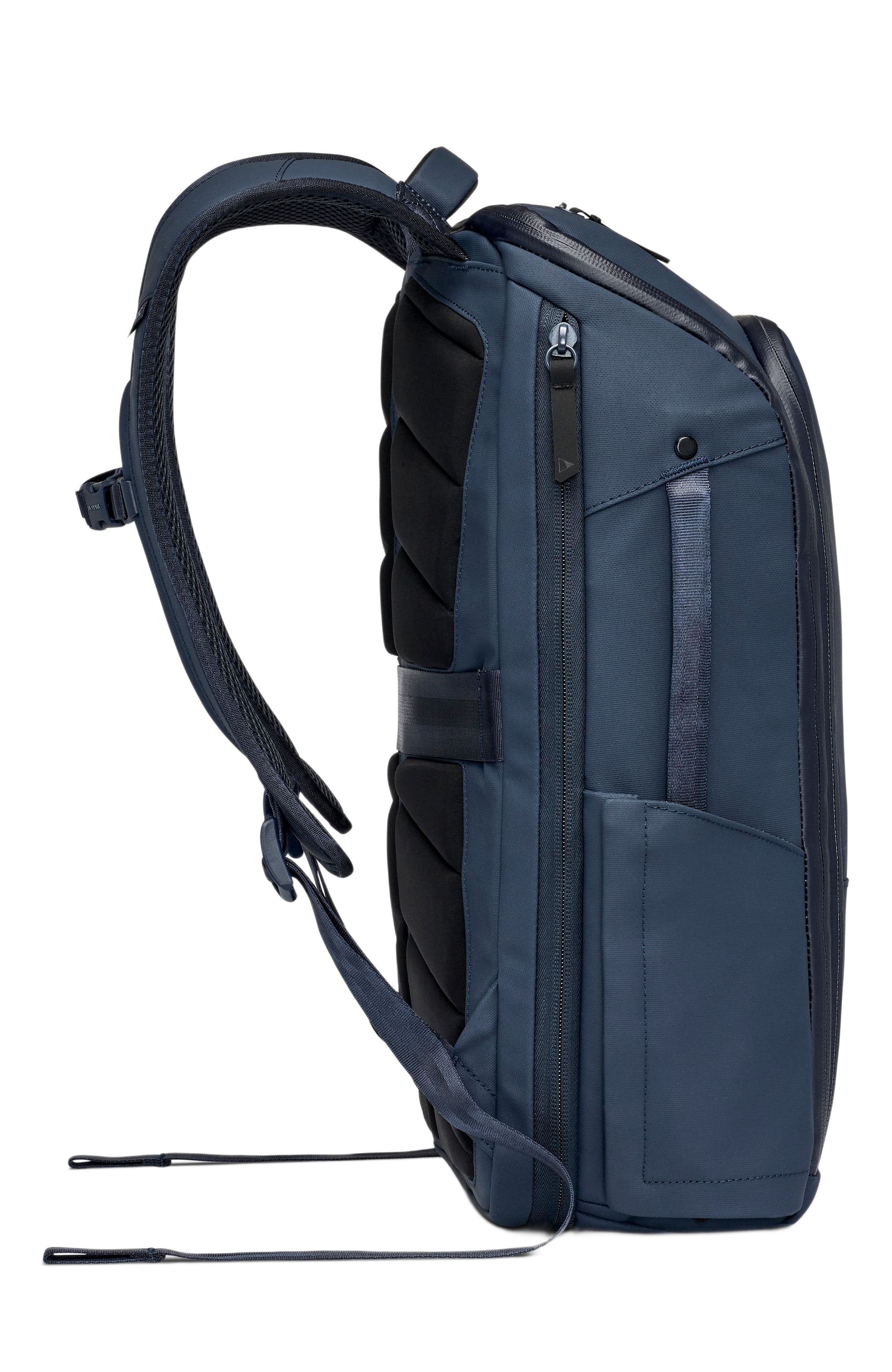 Functional & Lightweight Water Resistant Everyday Backpack, Alternate, color, Navy - 20L