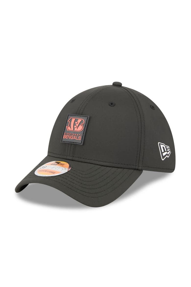 Men's New Era Black Cincinnati Bengals 2025 Sideline 39THIRTY Flex Hat, Main, color, Black