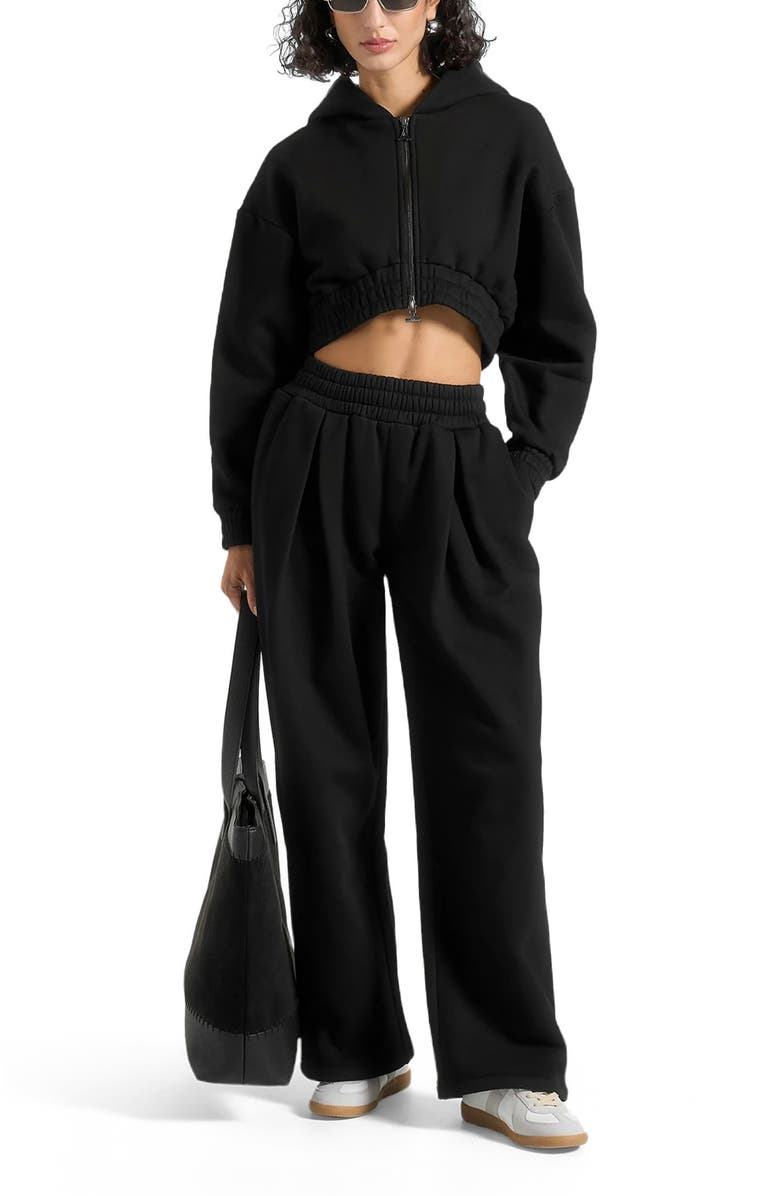 Manière De Voir Fanny Straight Leg Box Pleat Joggers, Main, color, Black