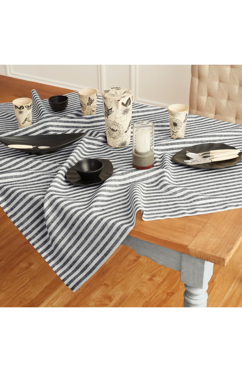 Solino Home Linen Table Throw - Amalfi Stripe, Alternate, color, Black And White