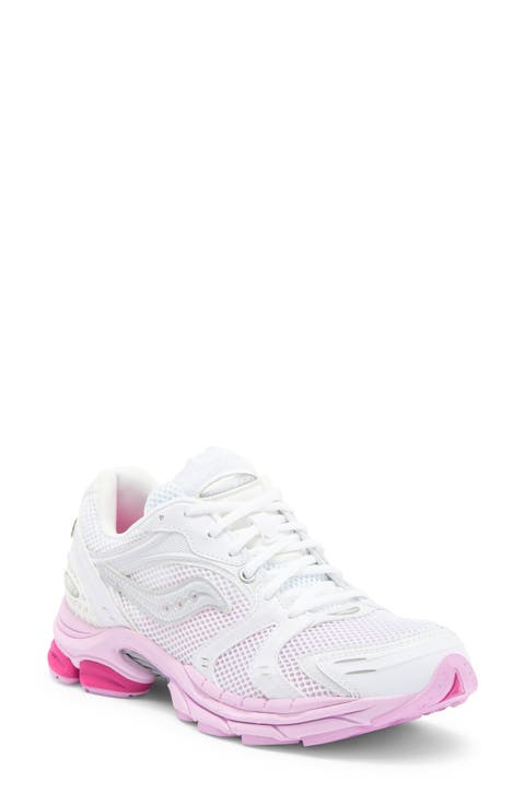 ProGrid Triumph 4 Sneaker (Women)
