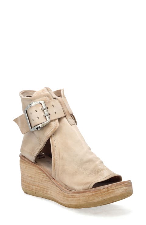 Naya Wedge Sandal (Women)