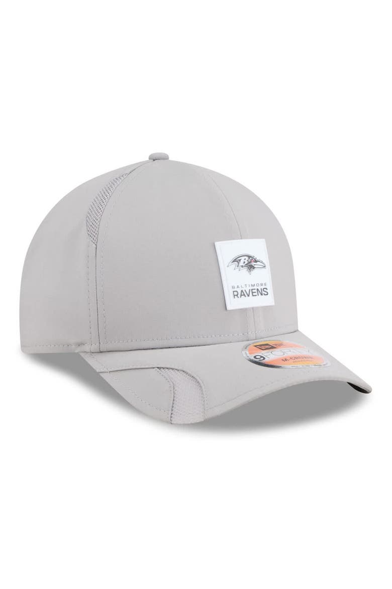 Men's New Era Gray Baltimore Ravens 2025 Sideline  M-Crown 9FORTY Adjustable Hat, Alternate, color, Gray