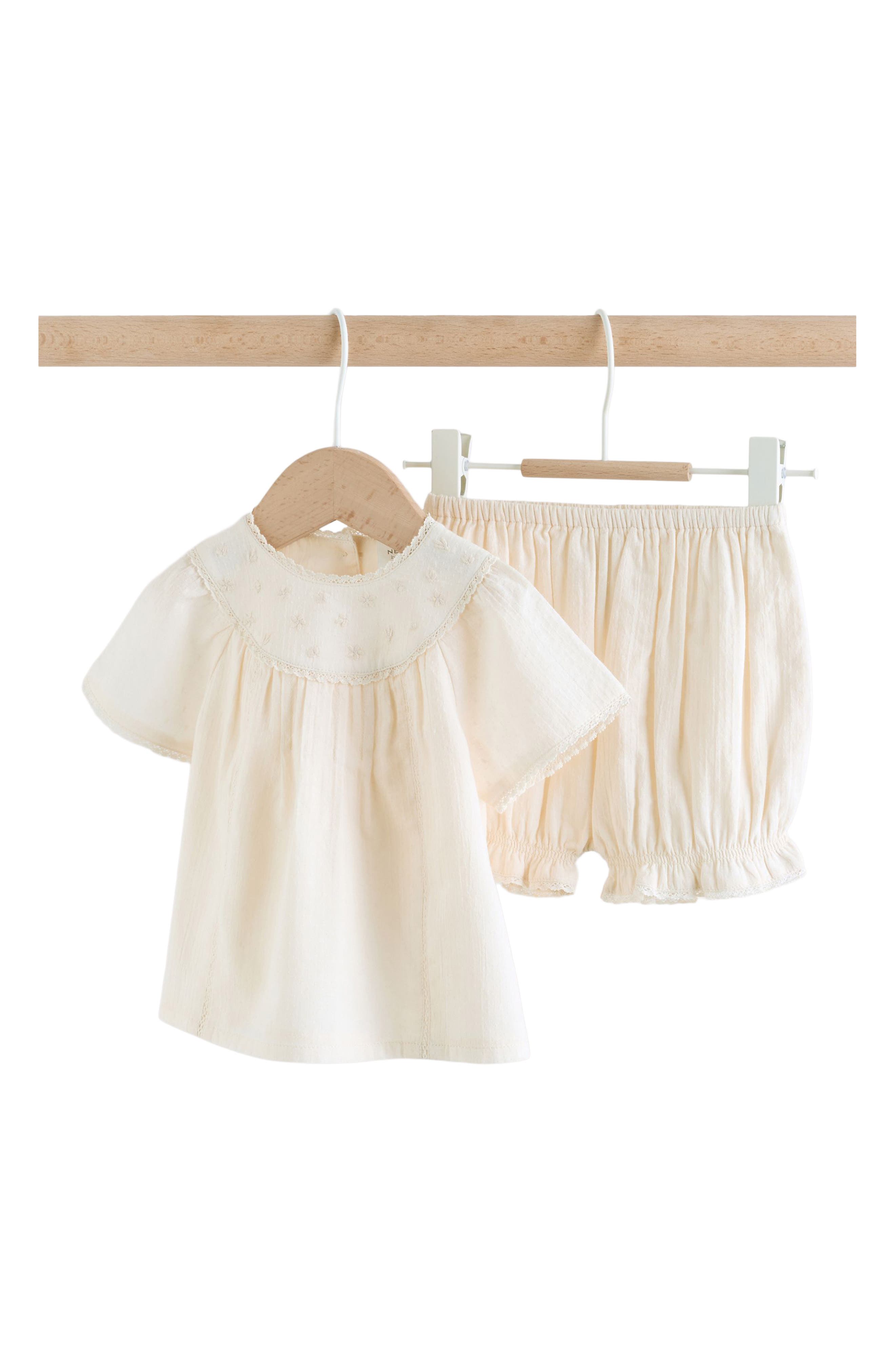 selected WHITE