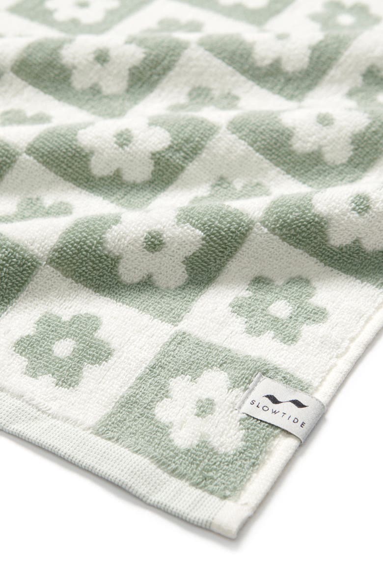 Slowtide Gigi Floral Cotton Bath Towel, Alternate, color, Coastal Mist