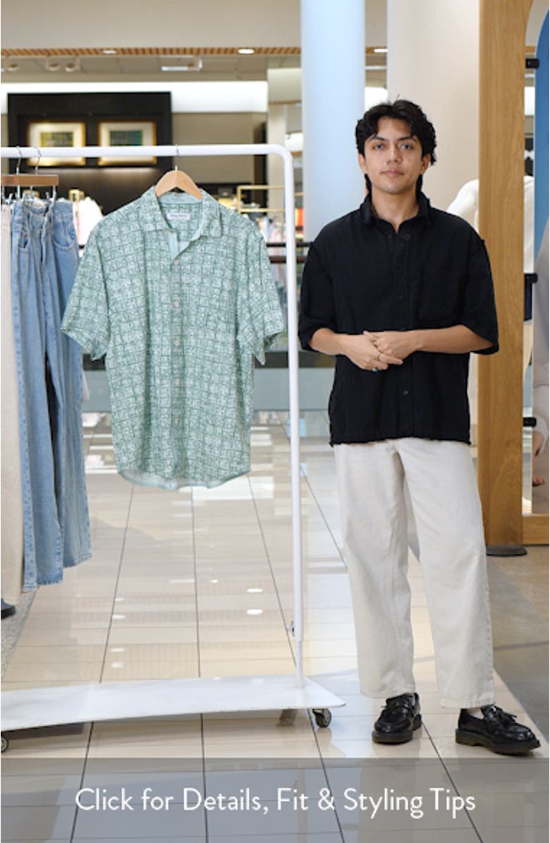 Coastal Ease Carrico Tiles IslandZone<sup>®</sup> Short Sleeve Button-Up Shirt, sales video thumbnail