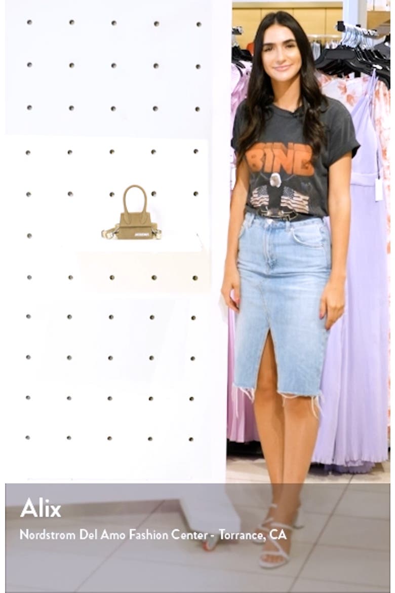 Le Chiquito Homme Satchel video