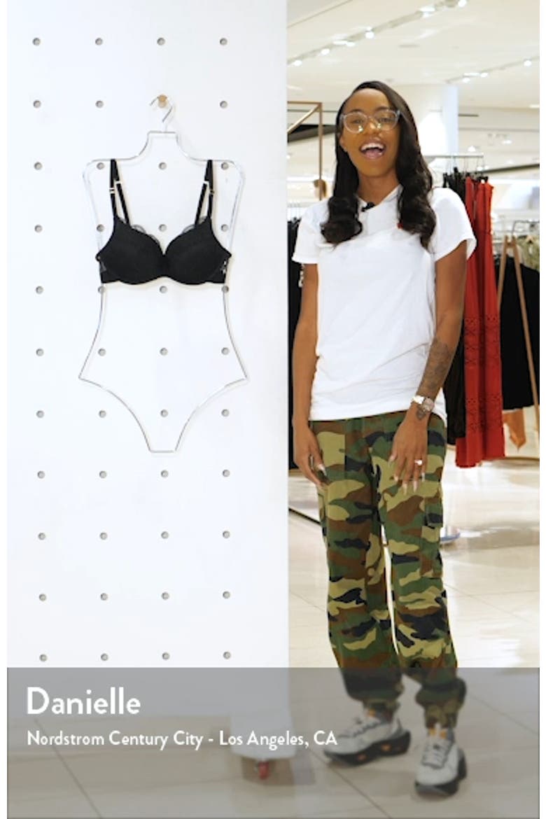 The Lace No-Wire Push-Up Bra video
