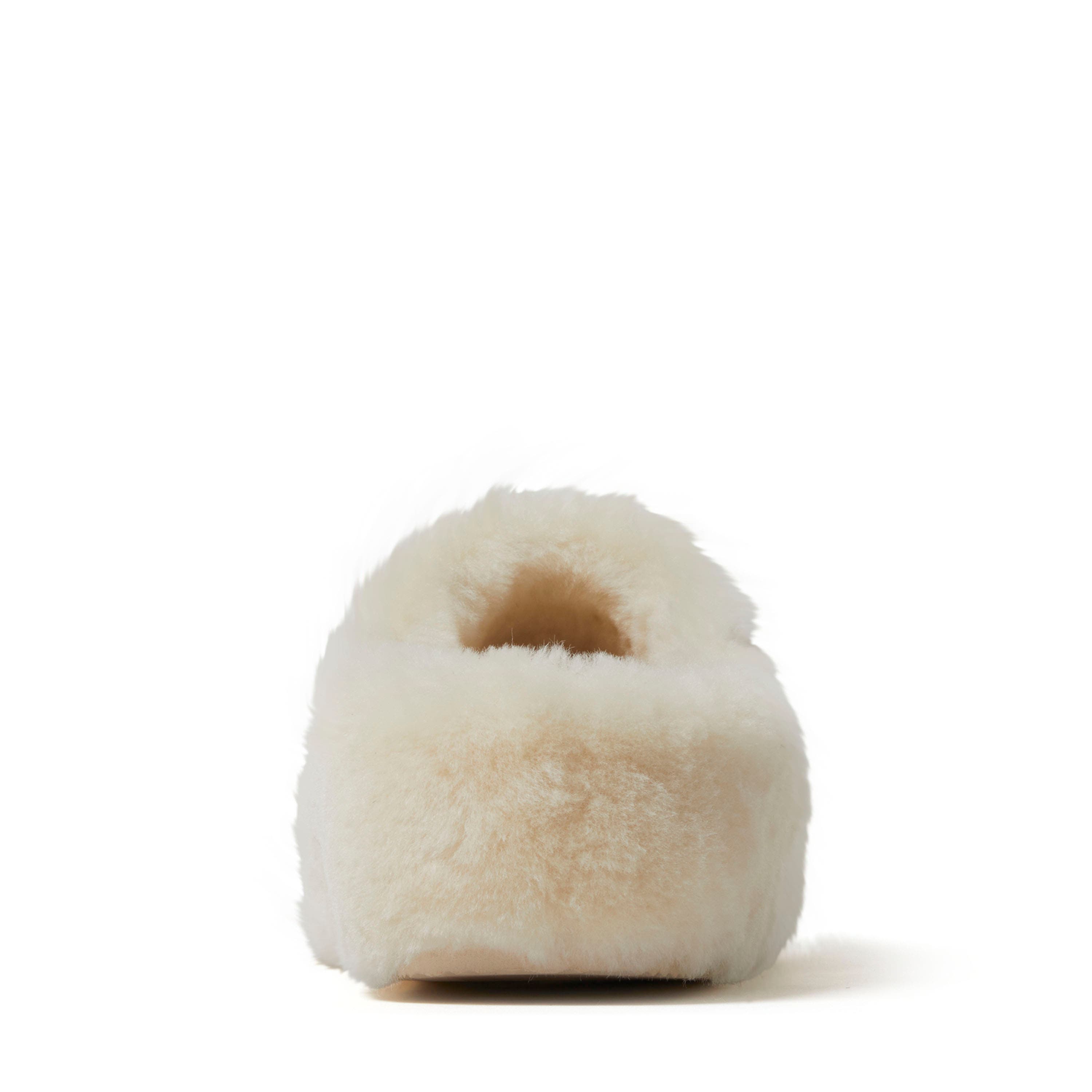 DEARFOAMS Fireside Maryboro Genuine Shearling Platform Fuzzy Clog Slipper, Alternate, color, Natural