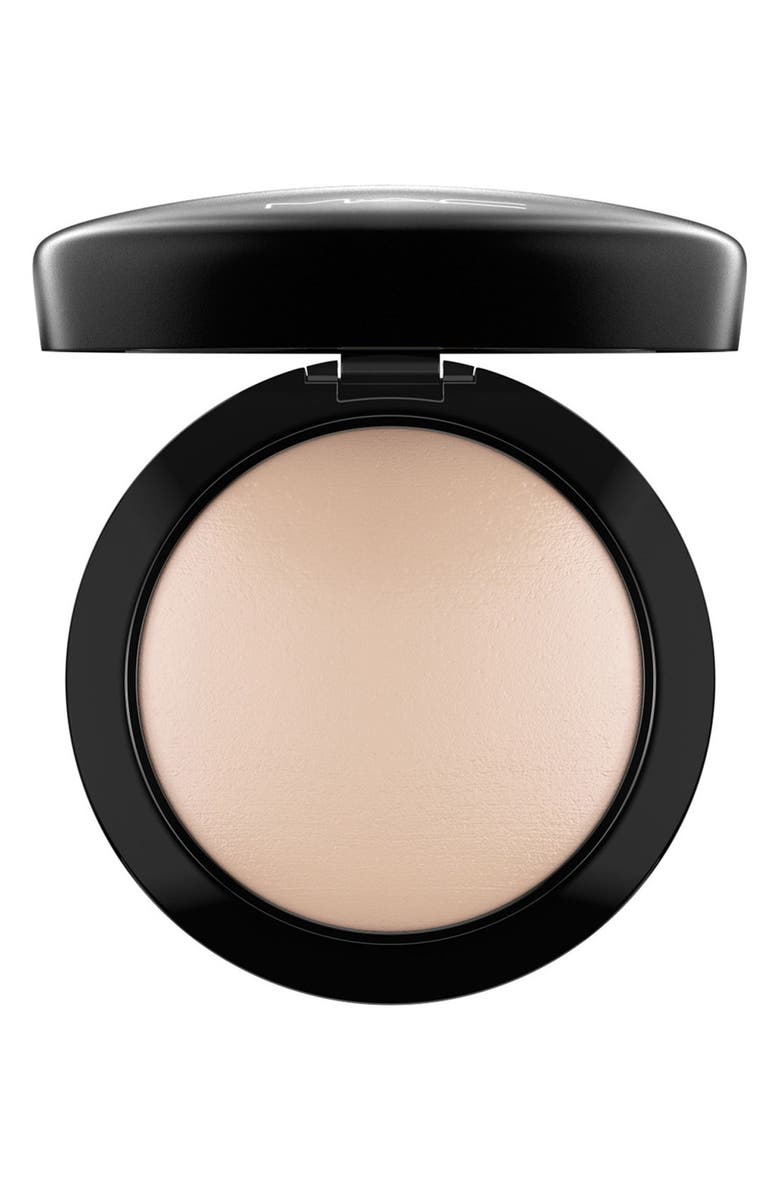 MAC Cosmetics Mineralize Skinfinish Natural Face Setting Powder, Main, color, Light