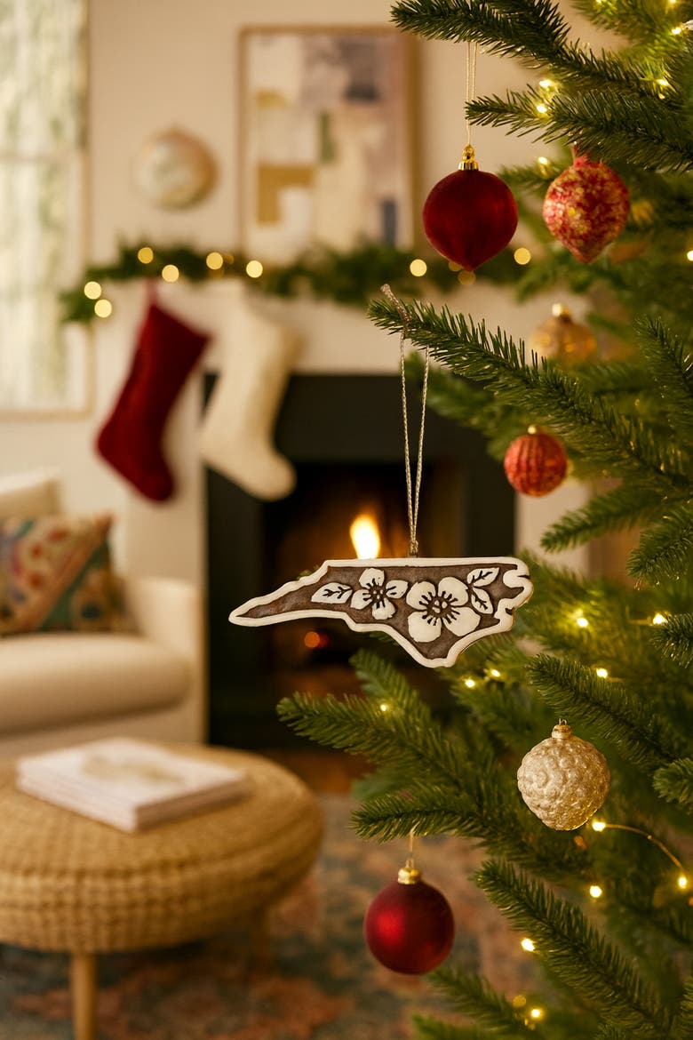 North Carolina State Dogwood Ornament, Alternate, color, Natural