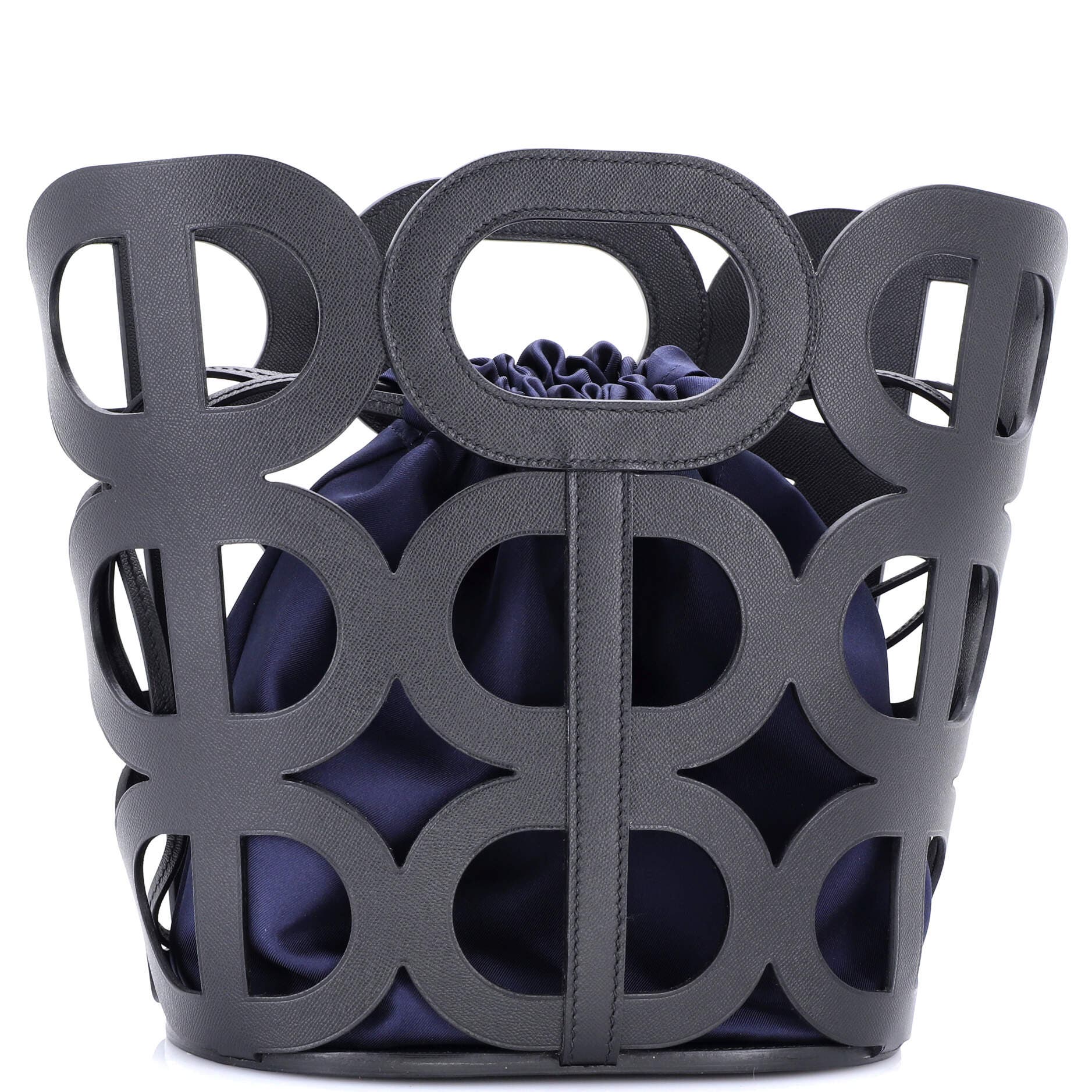 Pre-Owned Hermes Chaine d'Ancre Handbag Madame, Main, color, Noir