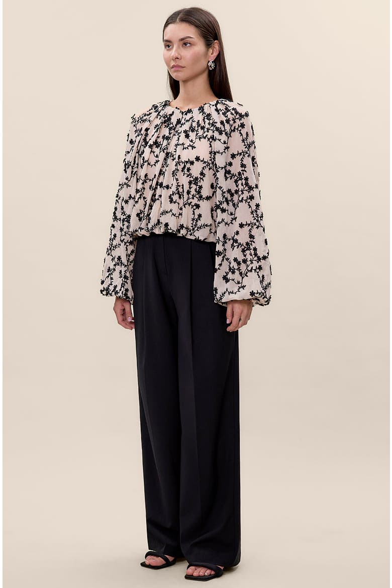 Stevie Pant, Alternate, color, Black