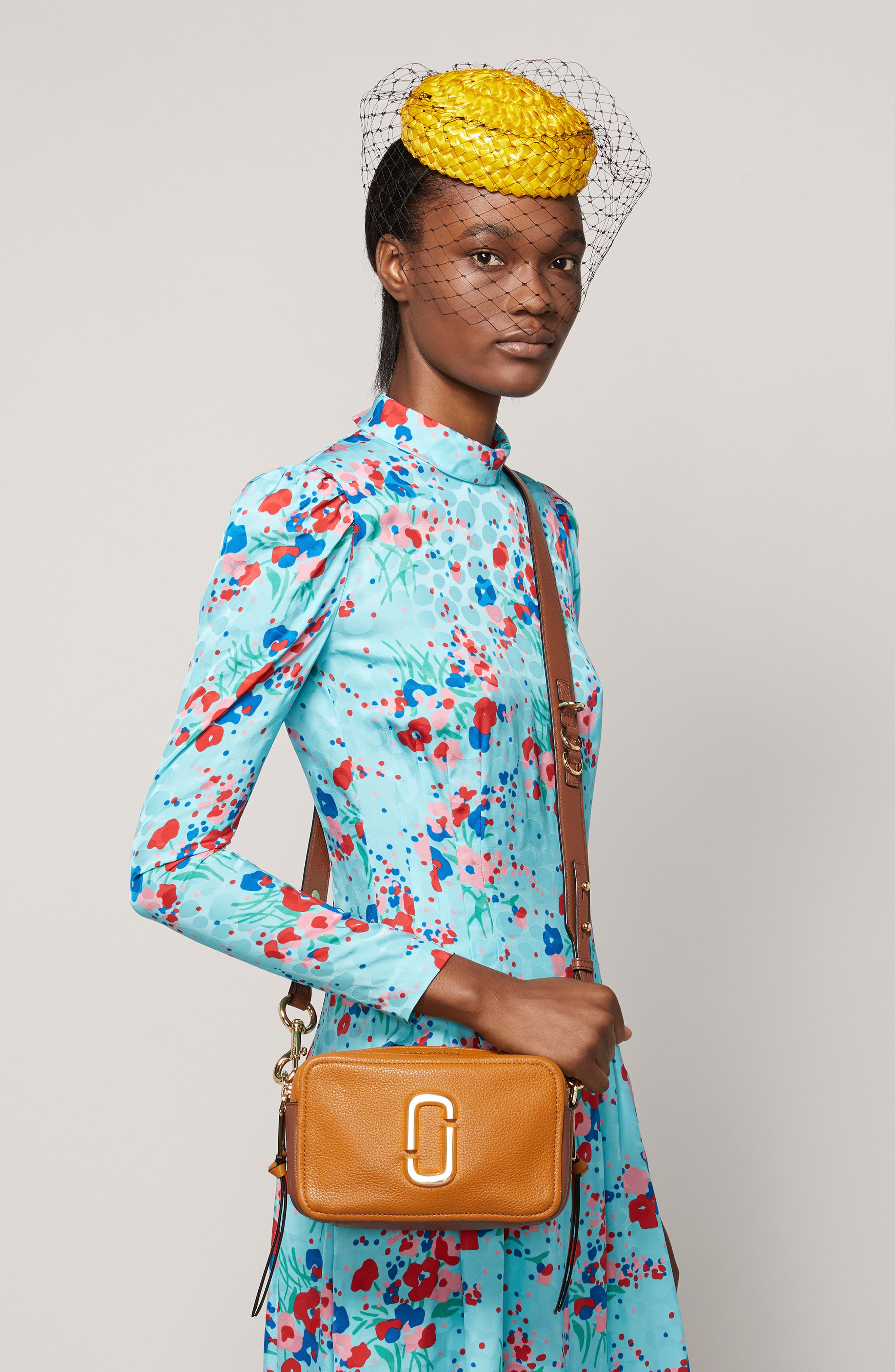 Marc Jacobs The Marc Jacobs The Softshot 21 Crossbody Bag, Alternate, color, 