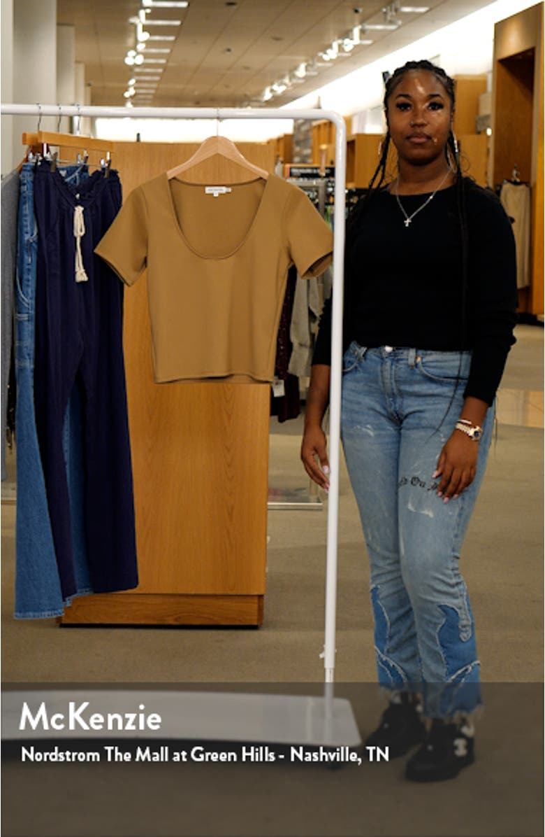 Sculpting Scoop Crop Tee, sales video thumbnail