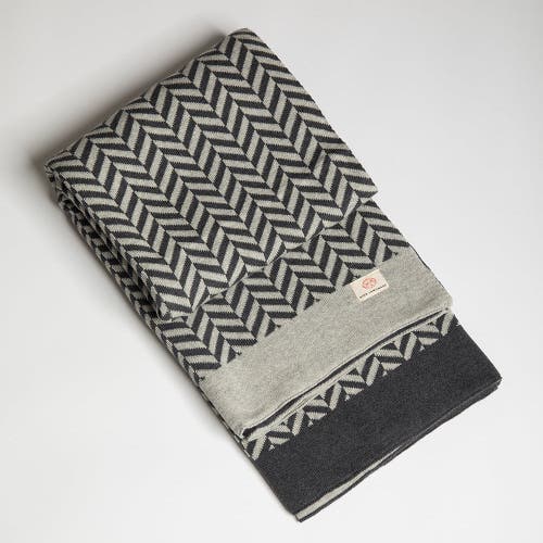 Pink Lemonade Zima Organic Cotton Throw Blanket In Gray