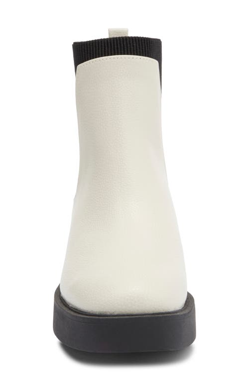 Reaction Kenneth Cole Skyee Chelsea Boot In Sand