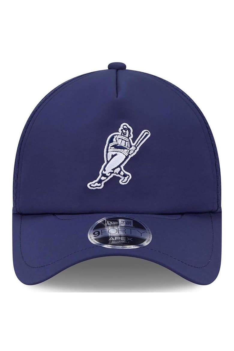 Men's New Era Navy Milwaukee Brewers 2026 Batting Practice Alternate Apex 9FORTY Adjustable Hat, Alternate, color, Navy