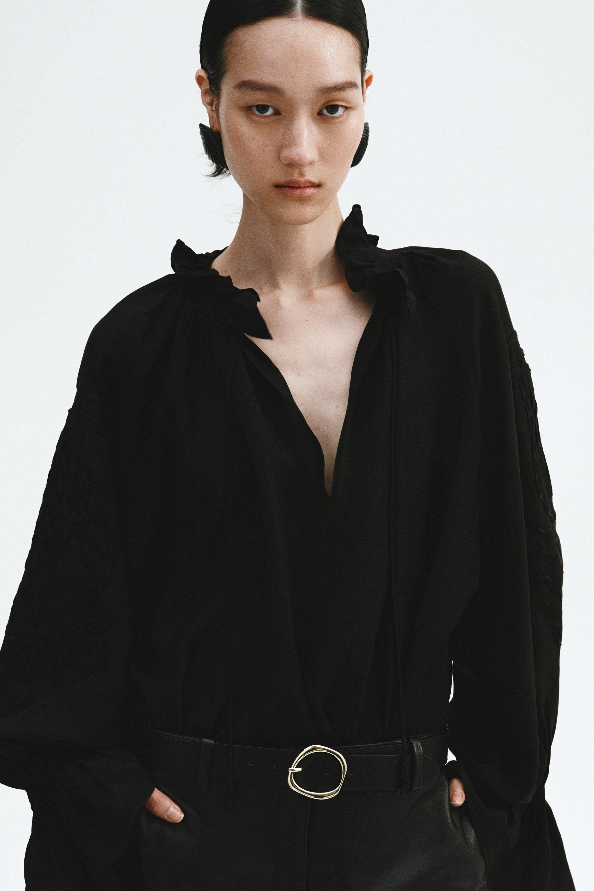 Linen-blend blouse with embroidery - image 2