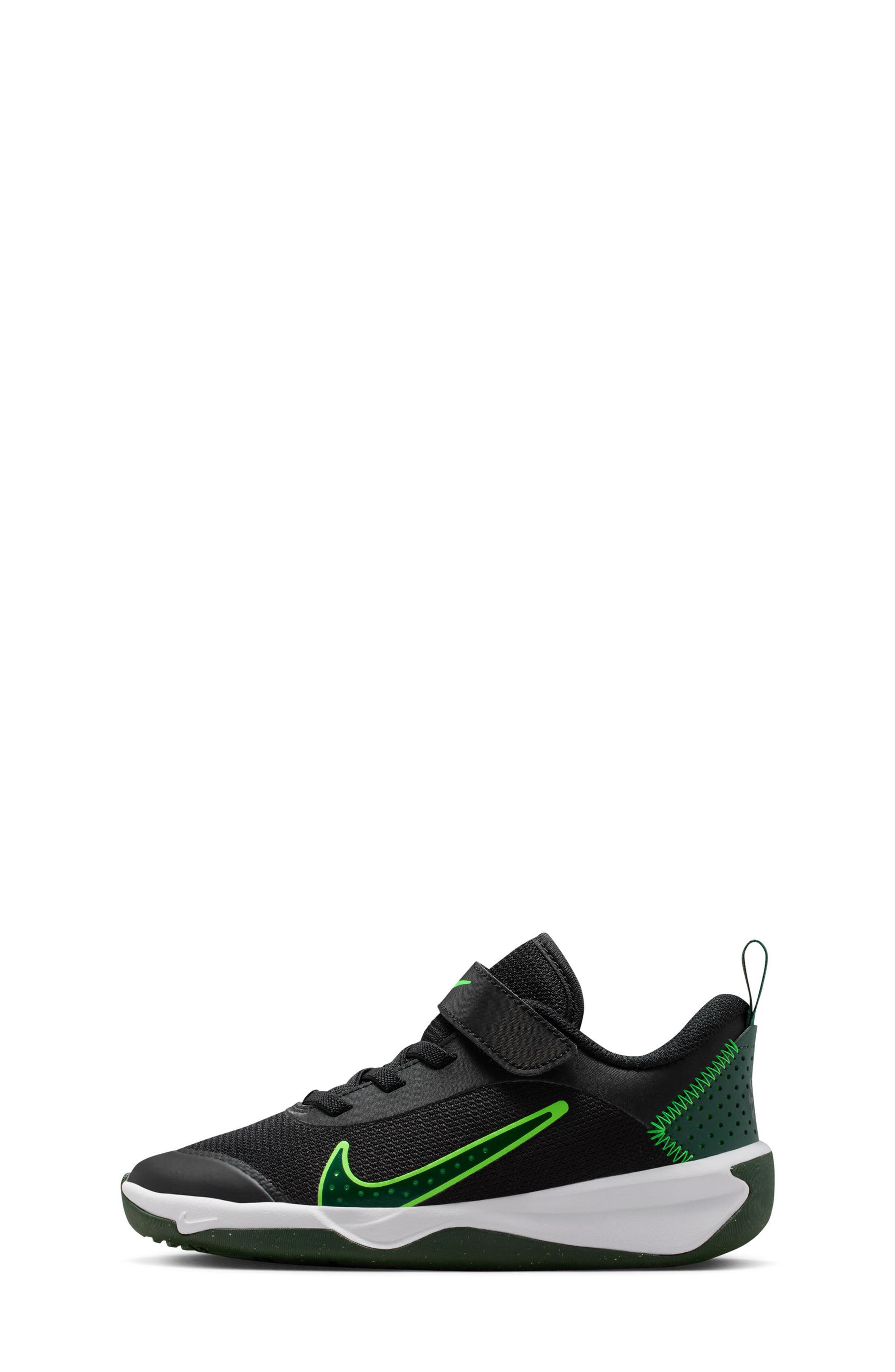 Nike Kids' Omni Multi-Court Sneaker, Alternate, color, Black/ Fir/ Green Strike