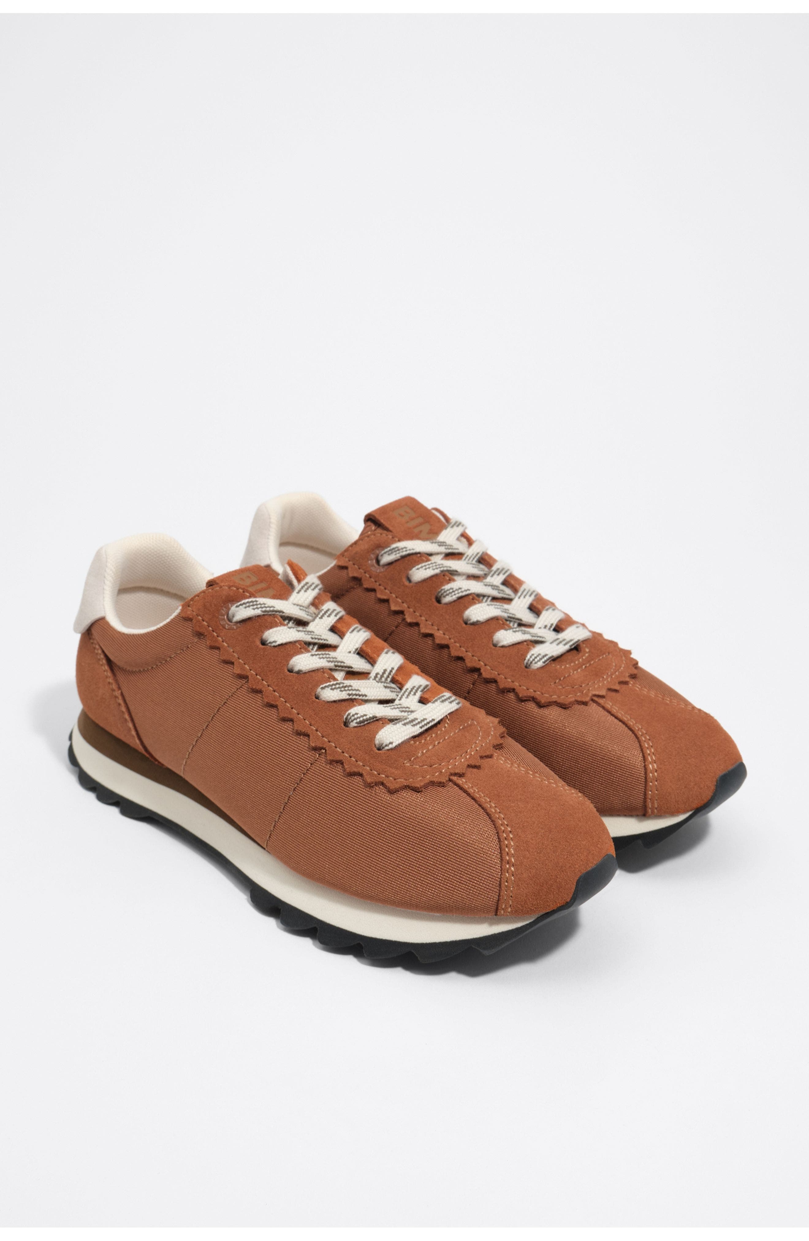 13 18 retro trainer, Alternate, color, TAN