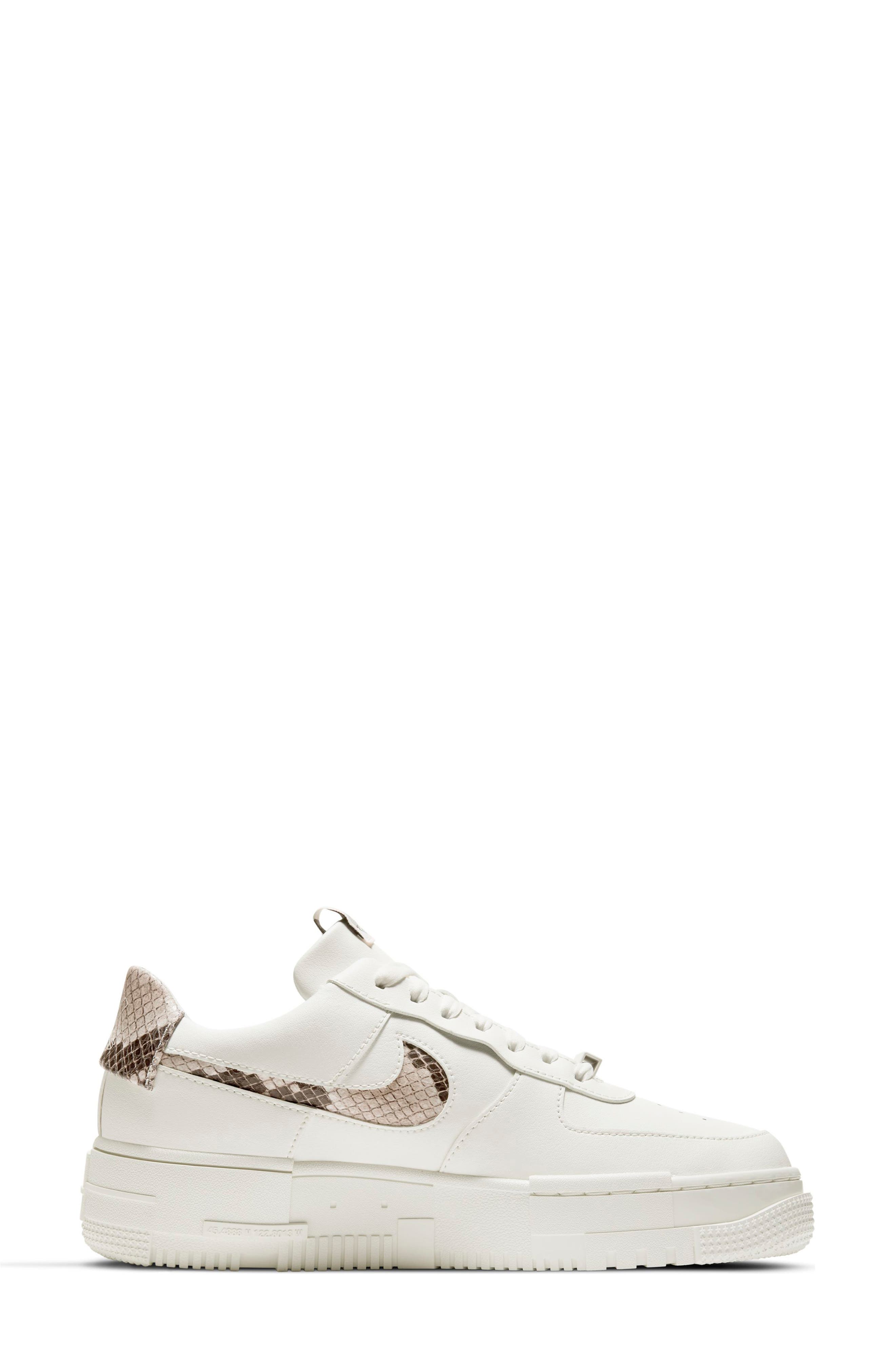Air Force 1 Pixel SE Sneaker, Alternate, color, SAIL/ DESERT SAND/ GREY/ MALT