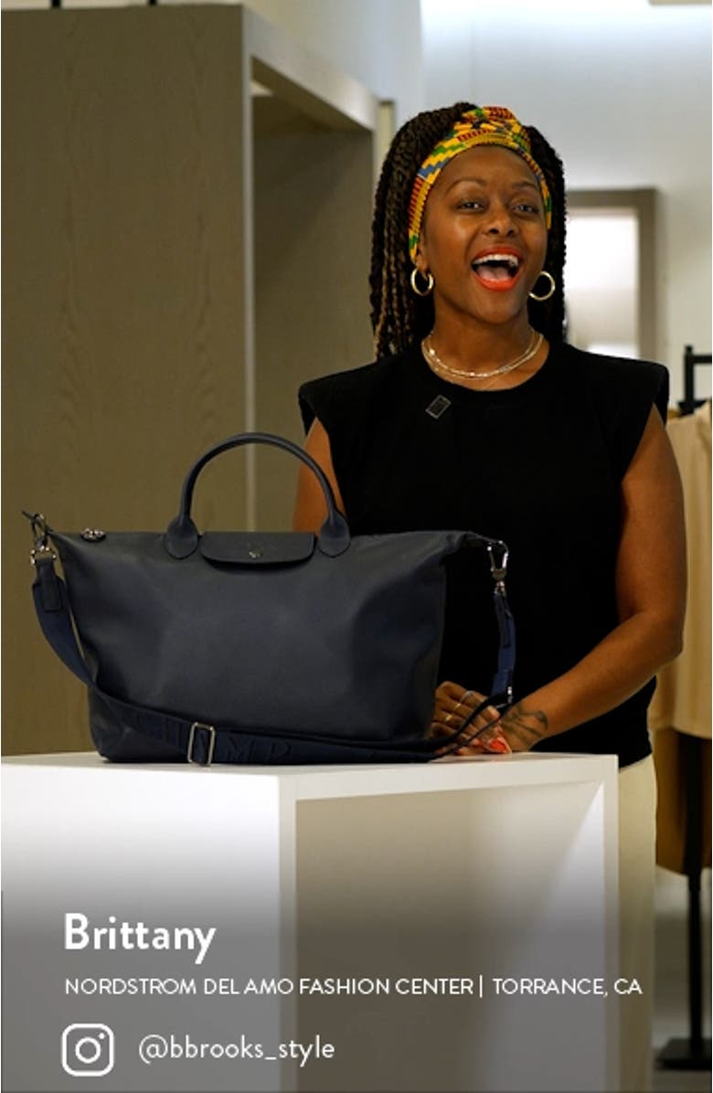 Medium Le Pliage Leather Shoulder Tote, sales video thumbnail