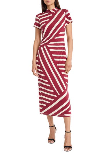 Donna Morgan For Maggy Mock Neck Midi Dress In Brown