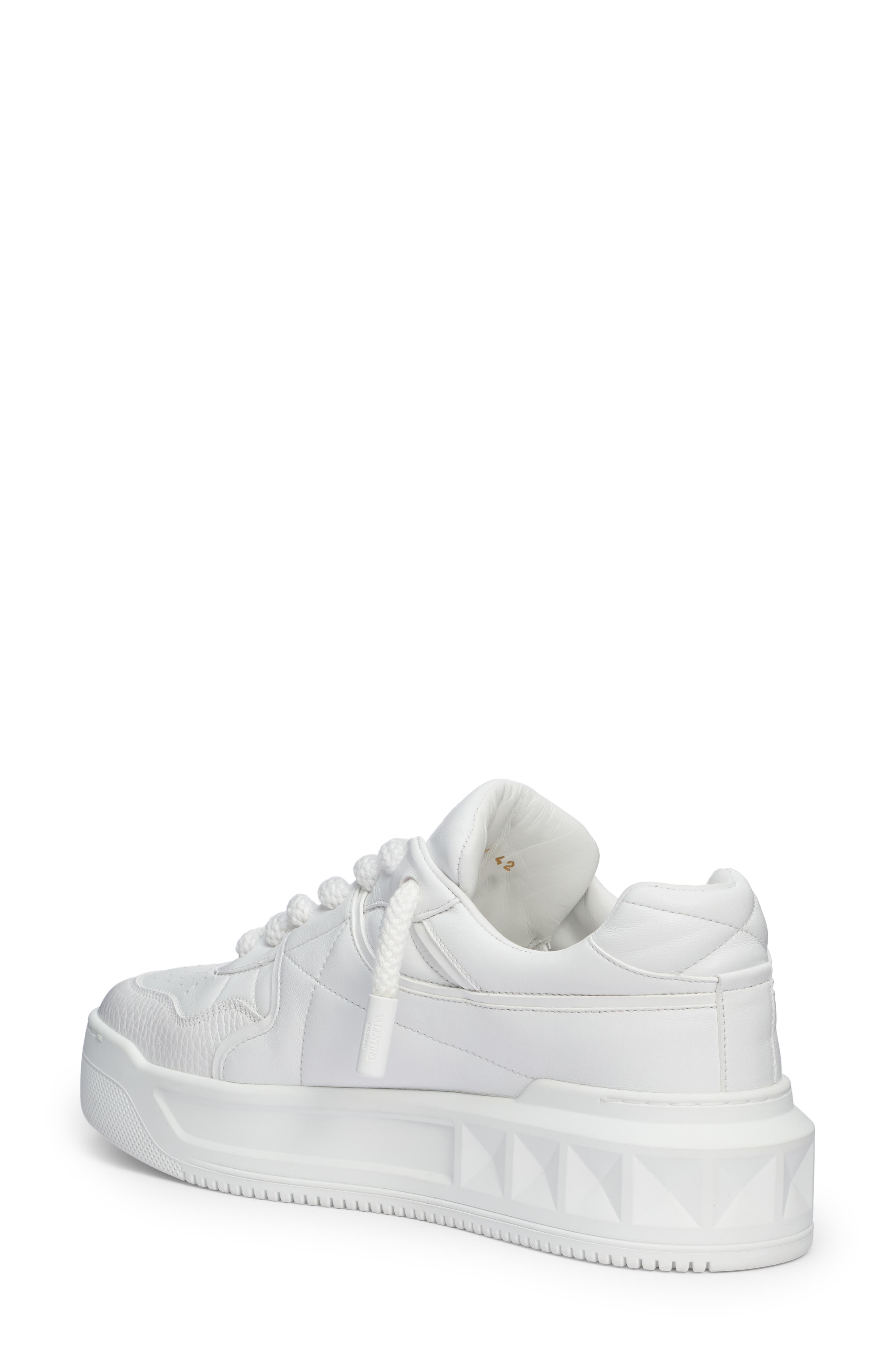 Valentino Garavani XL One Stud Low Top Sneaker, Alternate, color, 0Bo-Bianco