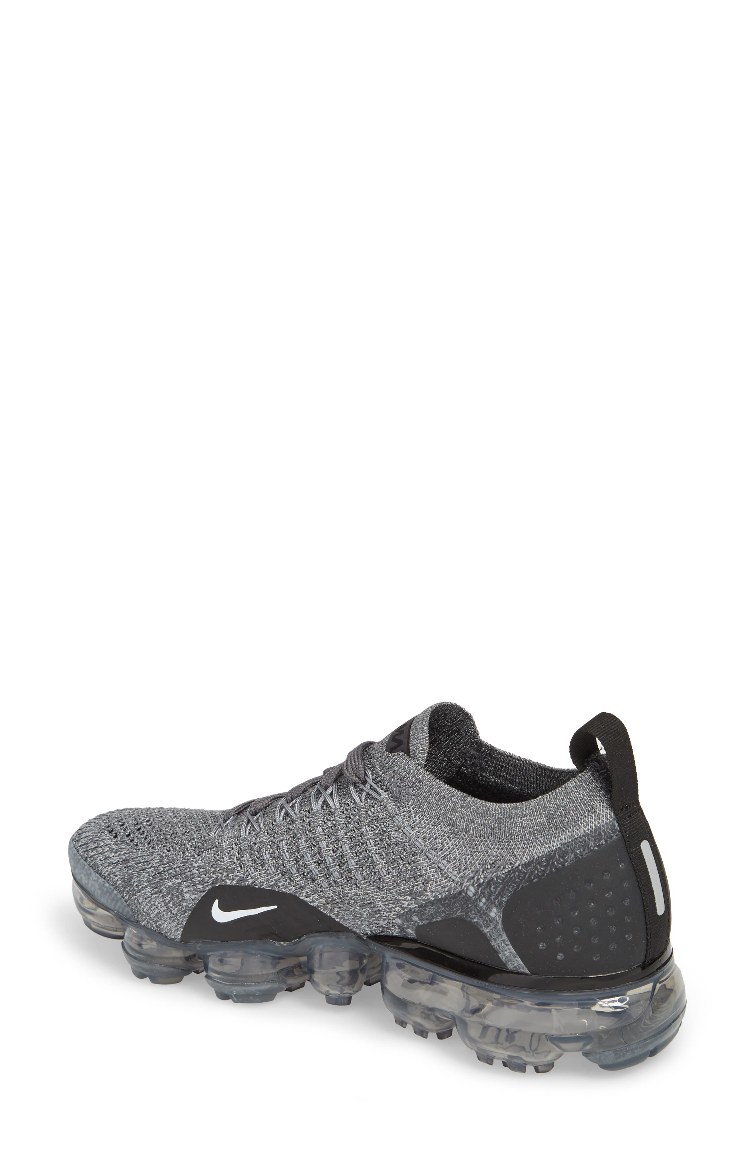 Air VaporMax Flyknit 2 Sneaker, Alternate, color, DARK GREY/ WHITE