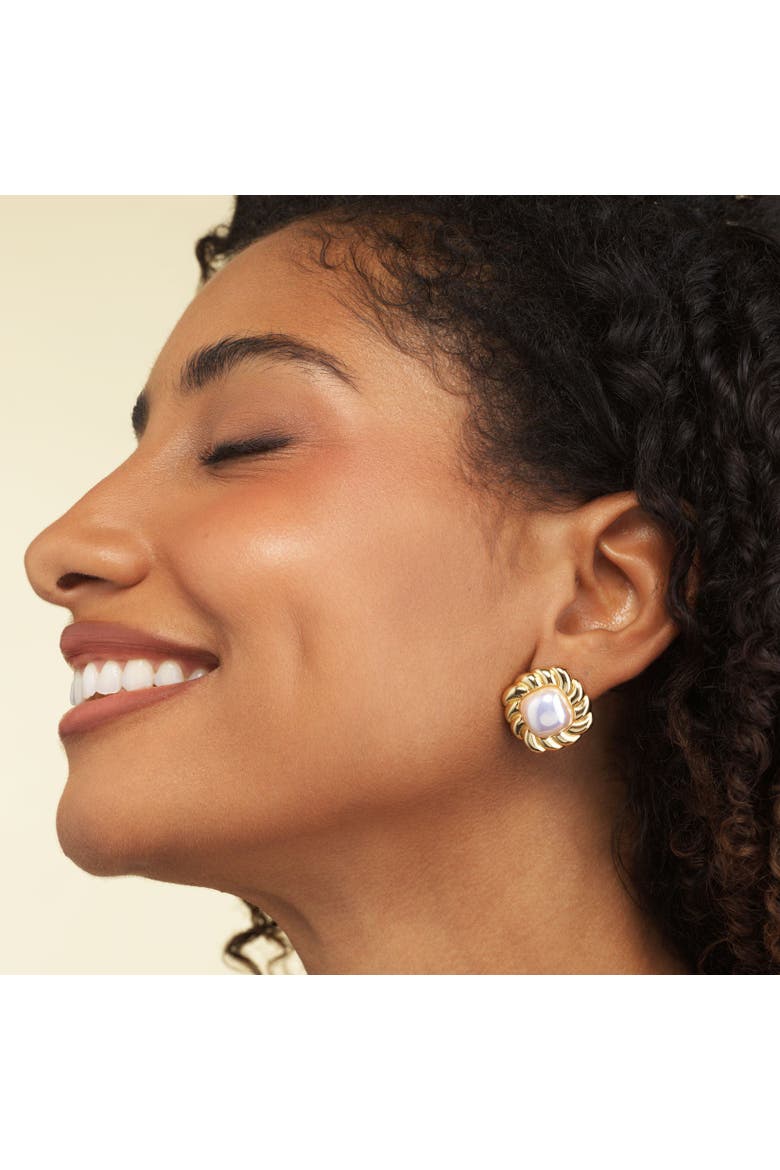Jumbo Pearl Twist Stud Earrings, Alternate, color, Pearl