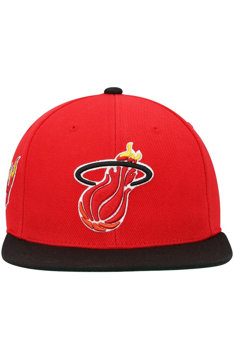 Mitchell & Ness Men's Mitchell & Ness Red/Black Miami Heat Hardwood Classics Snapback Hat, Alternate, color, Red