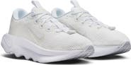 Nike Motiva Walking Shoe