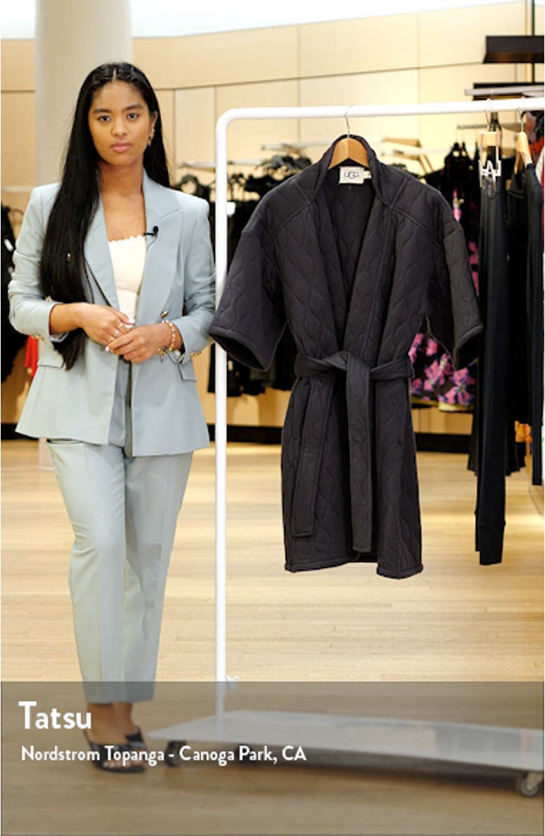 Zellwood Quilted Short Robe, sales video thumbnail