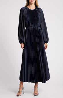 Julia Jordan Pleated Long Sleeve Midi Dress