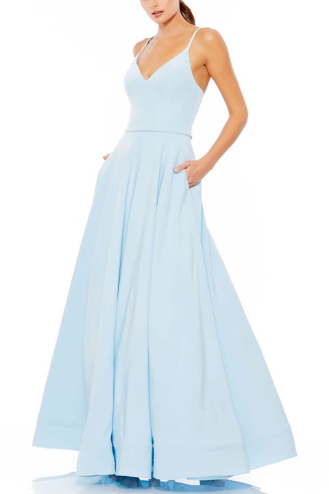 【MAC DUGGAL】ロングドレス Vネック 水色 Aライン チュール Powder Blue Queen Anne Lace Long Sleeve V-Neck Trumpet Gown
