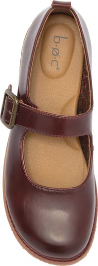 Lara Mary Jane Flat