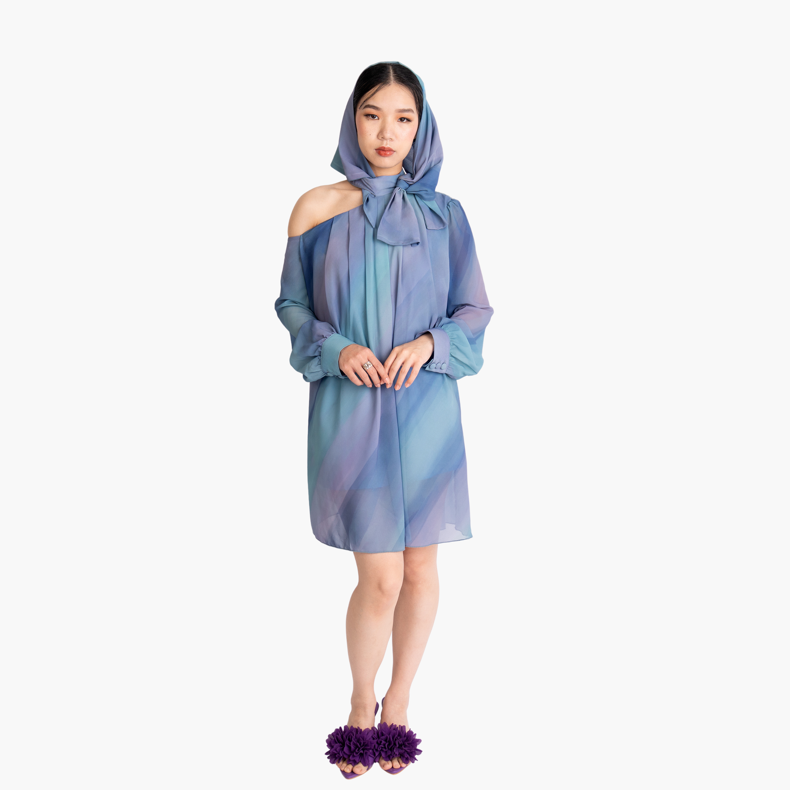 RICHANTEE Bow Tie Printed Mini Dress in Azure 