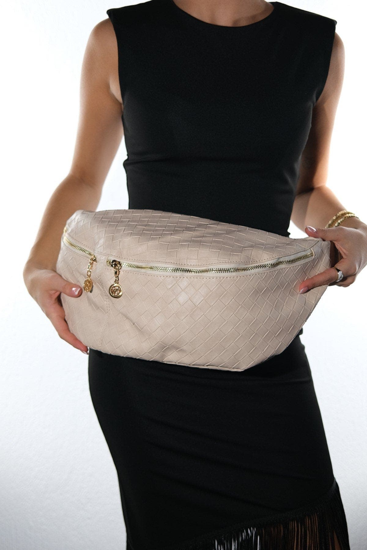 Prologue Shoes Venta Waist Bag, Alternate, color, Nude