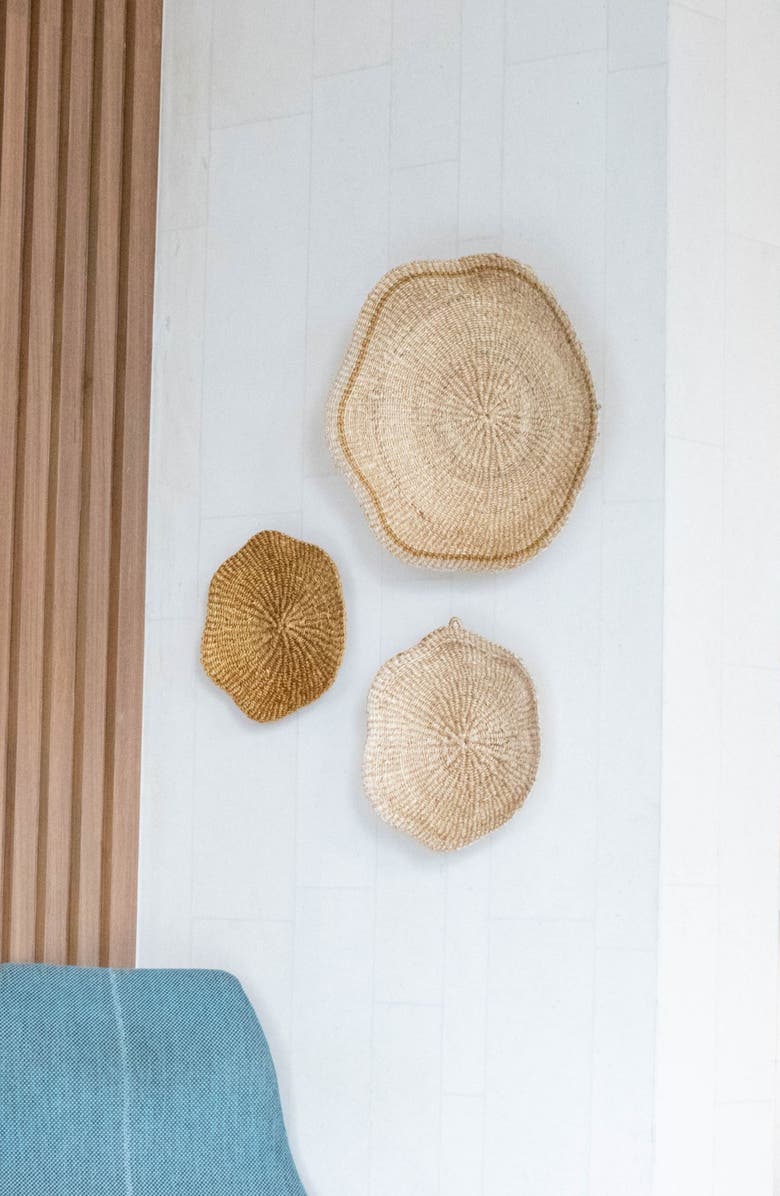 LIKHA Scallop Edge Wall Basket, Alternate, color, Natural + Brown