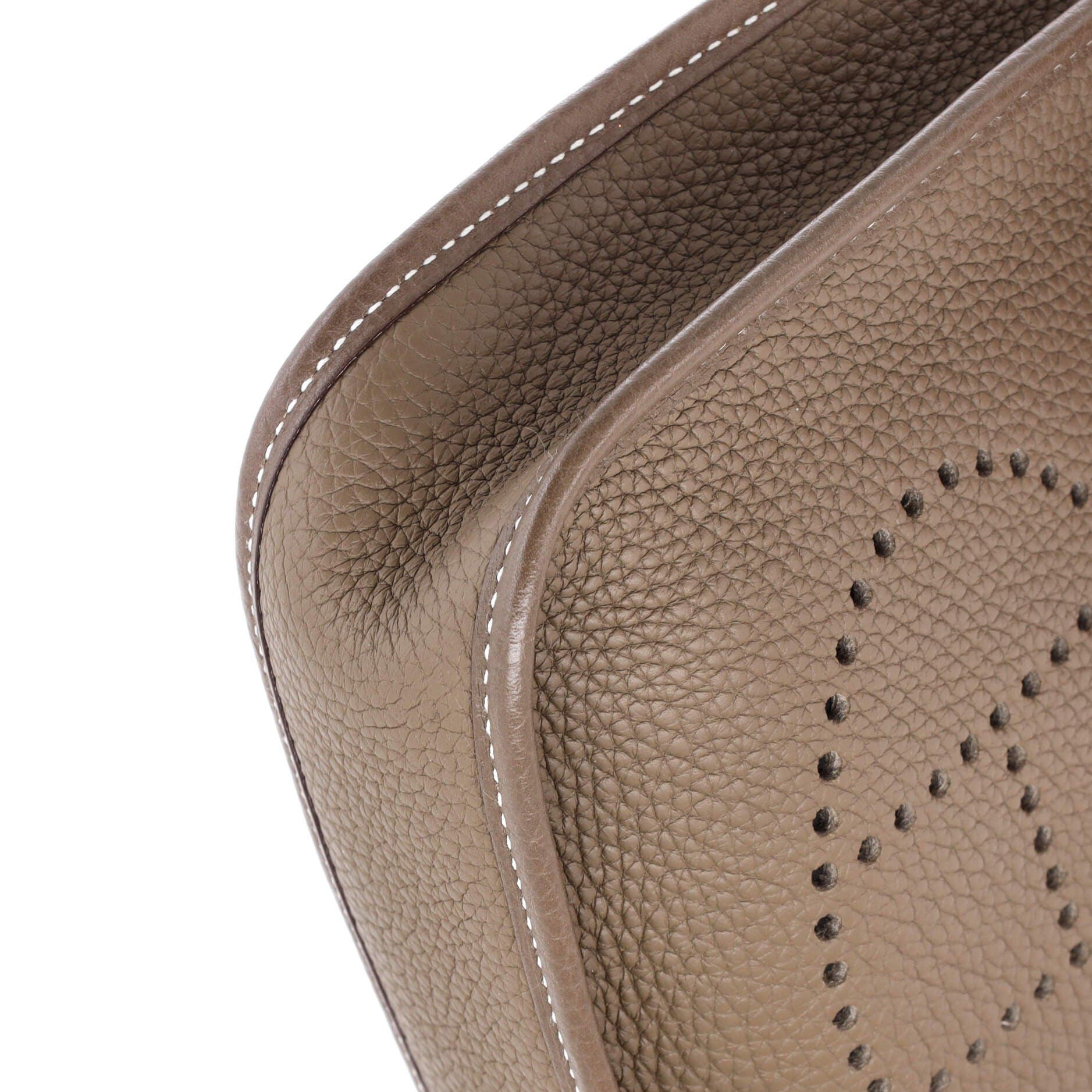 Женские сумки Pre-Owned Hermes Evelyne Gen III Clemence TPM — фото 7