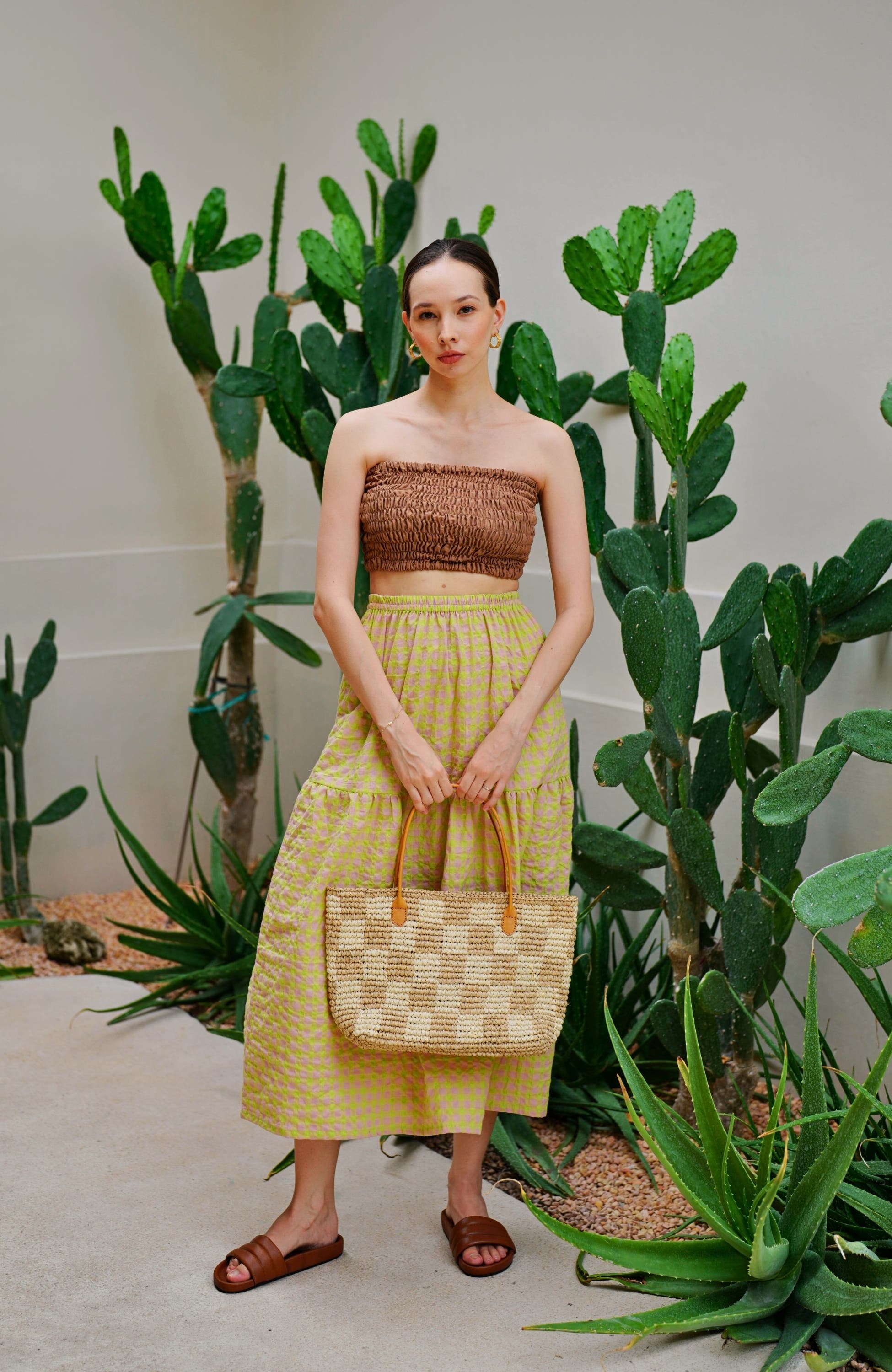 PINK HALEY Lindsey Checker Raffia Tote, Alternate, color, Brown