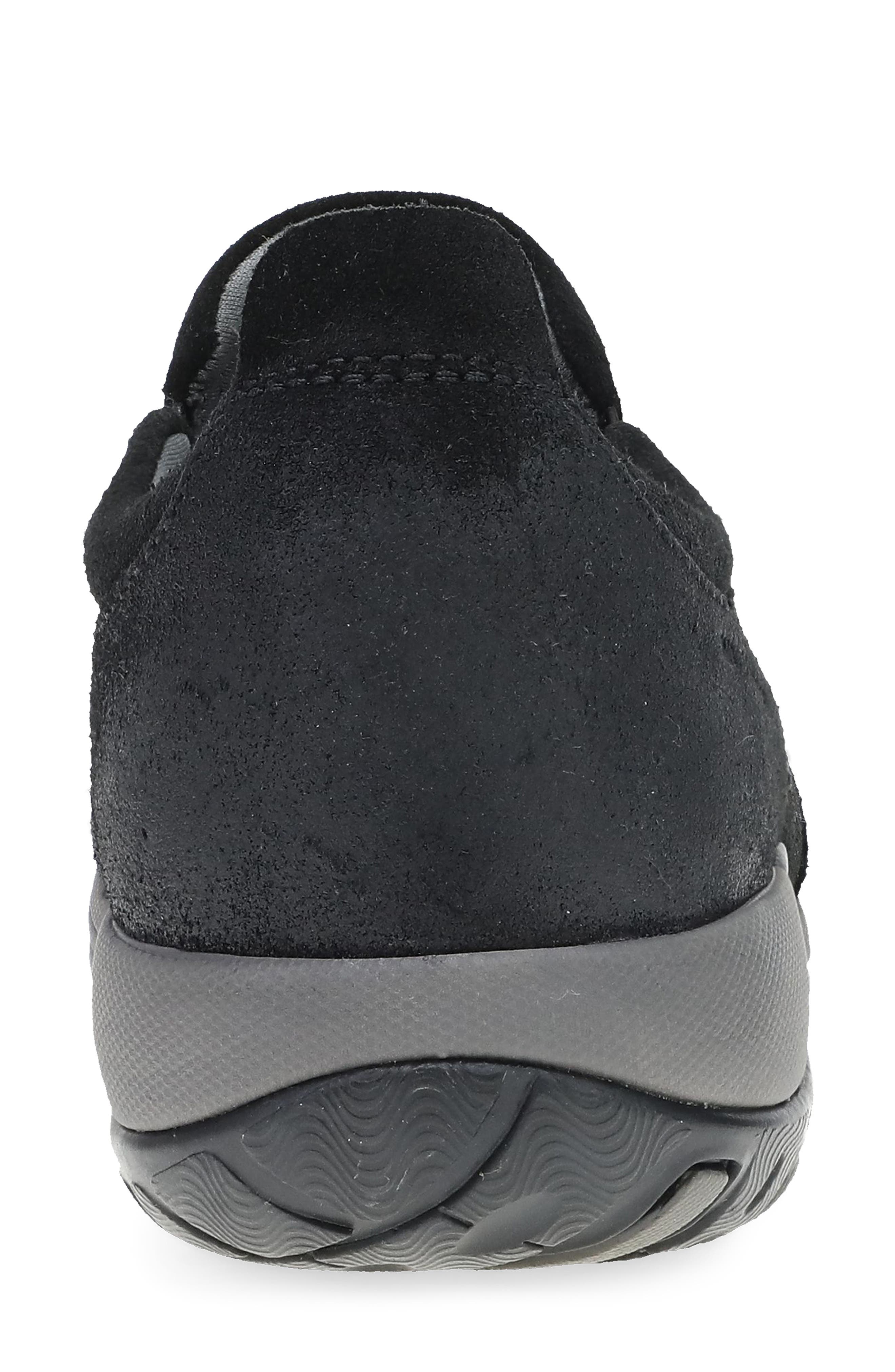 Dansko Pippy Waterproof Clog, Alternate, color, Black Burnished Suede