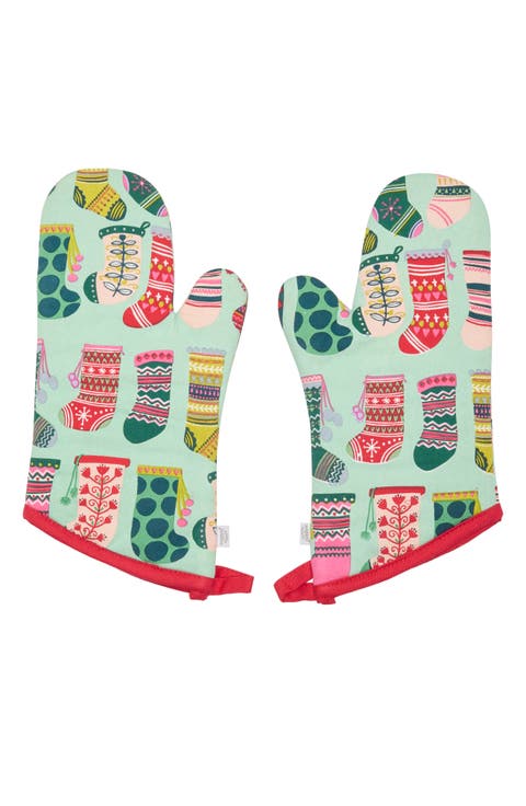 Winter Woolens Oven Mitts