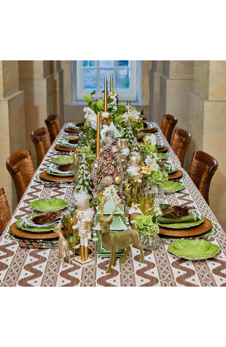 Mrs. Alice Serena Cabbage Dinner Plates, Alternate, color, Green