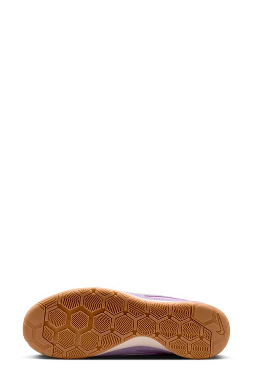 Nike Gato Soccer Sneaker
