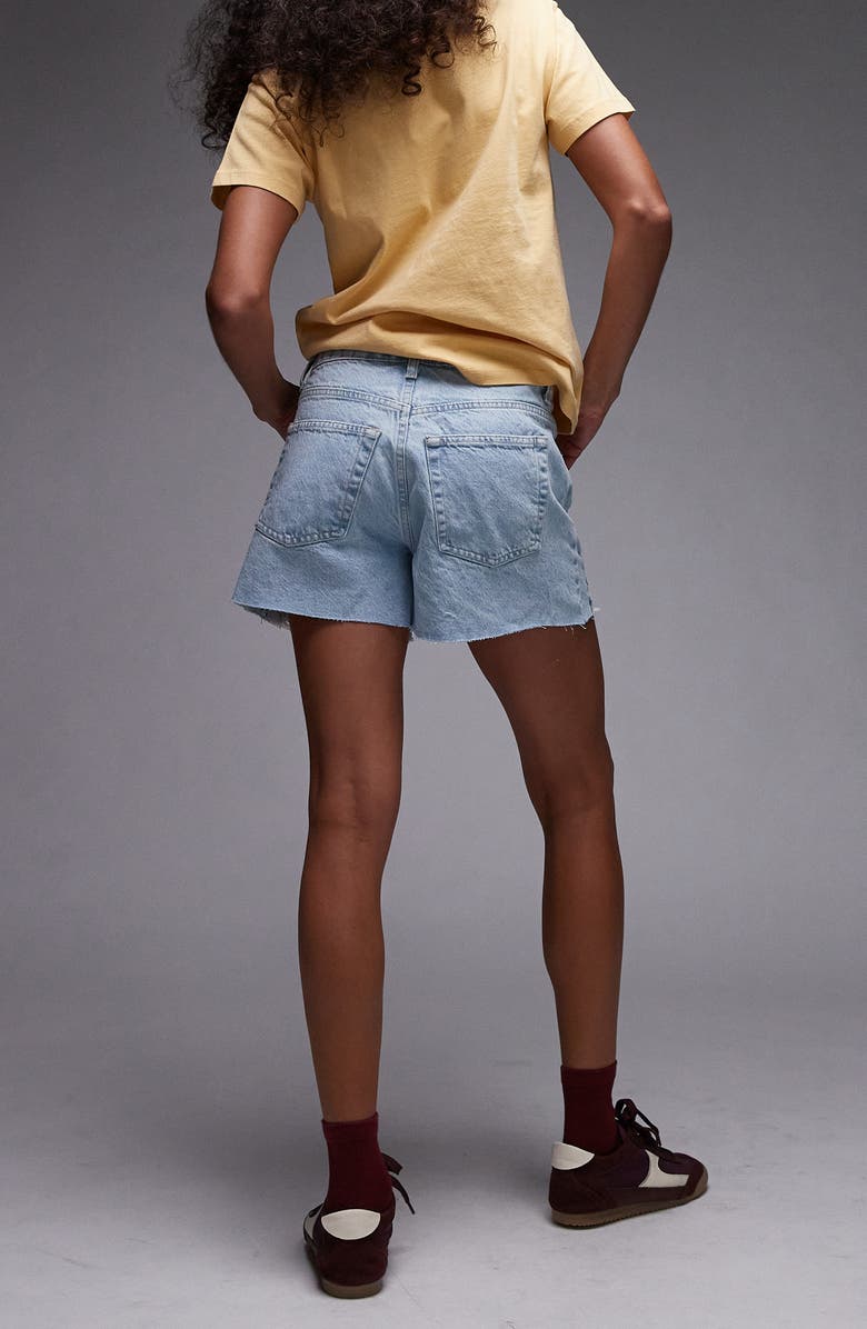 Topshop Frayed Hem Cutoff Denim Shorts, Alternate, color, Light Blue