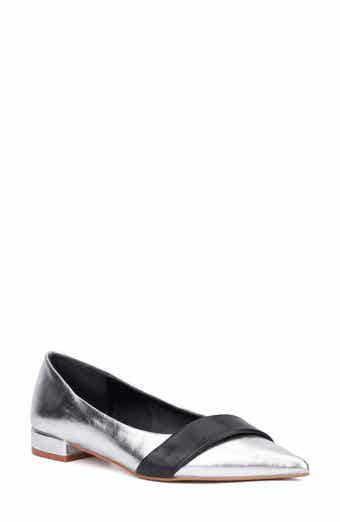 TORGEIS Harriet Pointed Toe Flat