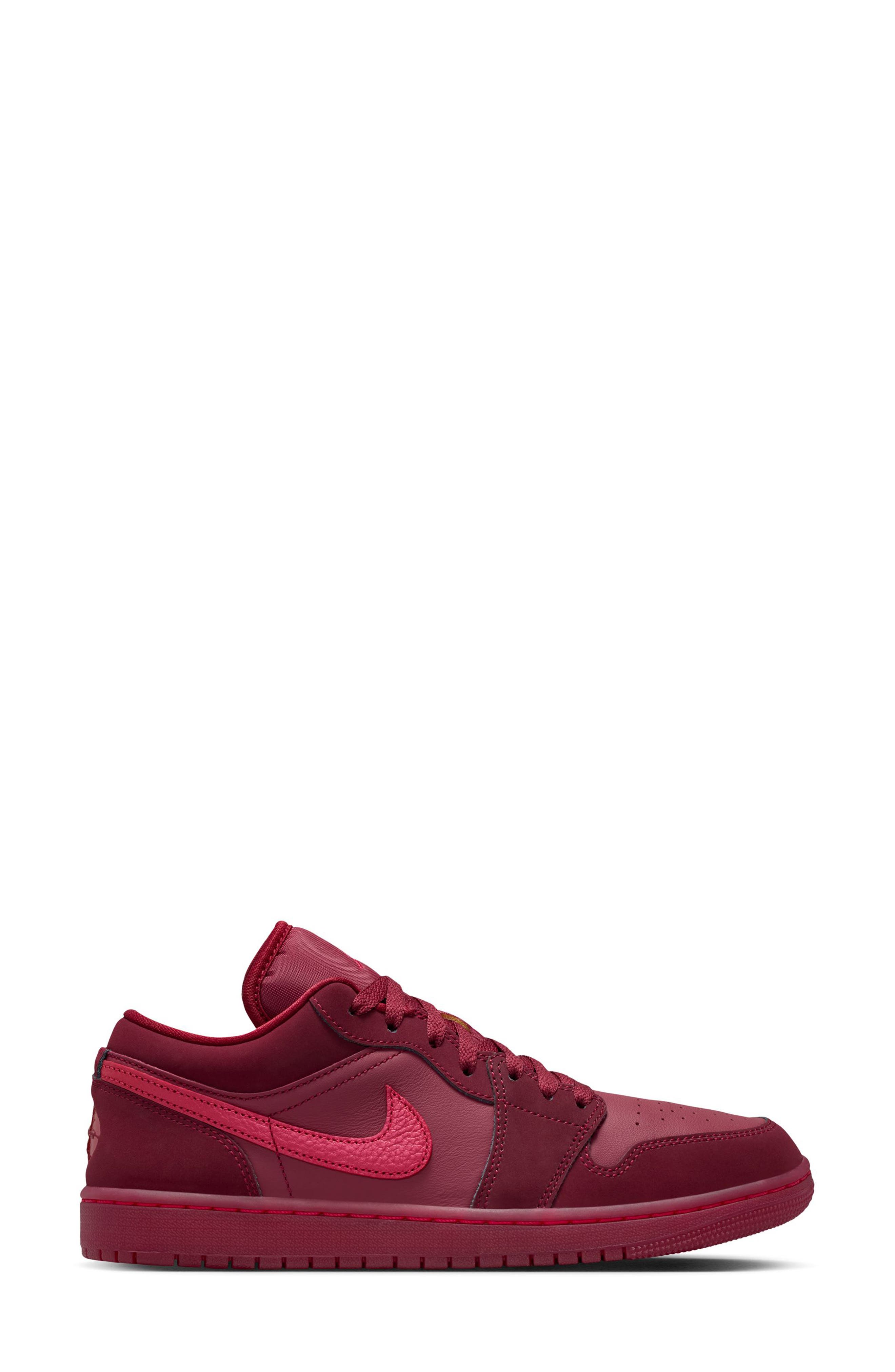 Air Jordan 1 Low SE Basketball Sneaker, Alternate, color, TEAM RED/ SIERRA RED